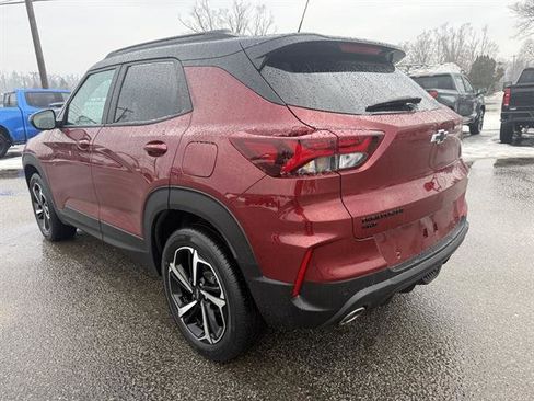 Used 2023 Chevrolet TrailBlazer RS w/ Sun and Liftgate Package image 4