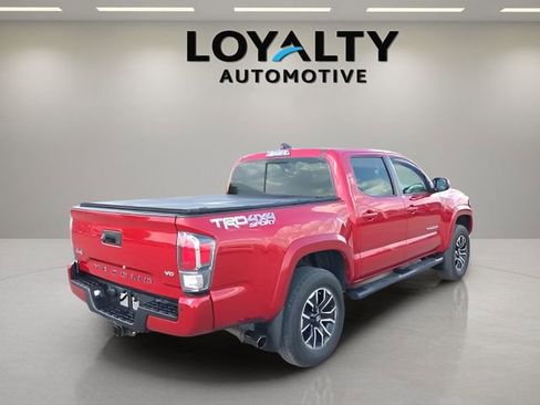 Used 2023 Toyota Tacoma TRD Sport w/ TRD Premium Sport Package image 5