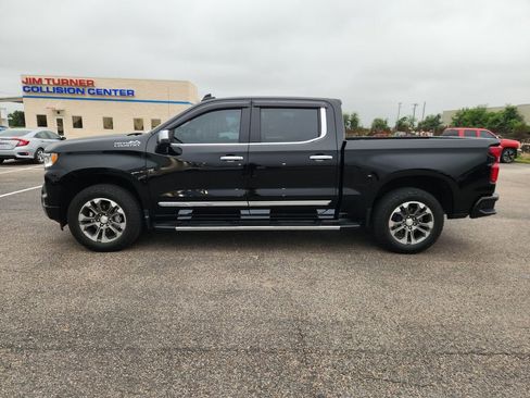 Used 2024 Chevrolet Silverado 1500 High Country AWD/4WD image 4
