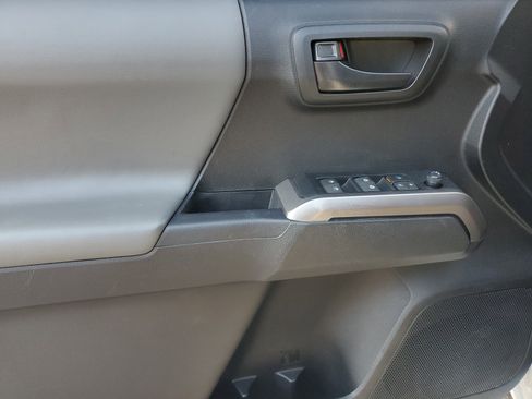 Used 2023 Toyota Tacoma SR5 image 19