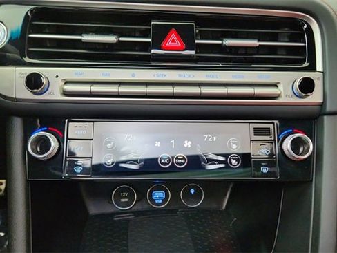 Used 2025 Genesis G70 2.5T w/ Sport Prestige Package image 48