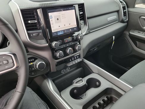 New 2026 RAM 1500 Big Horn AWD/4WD image 11