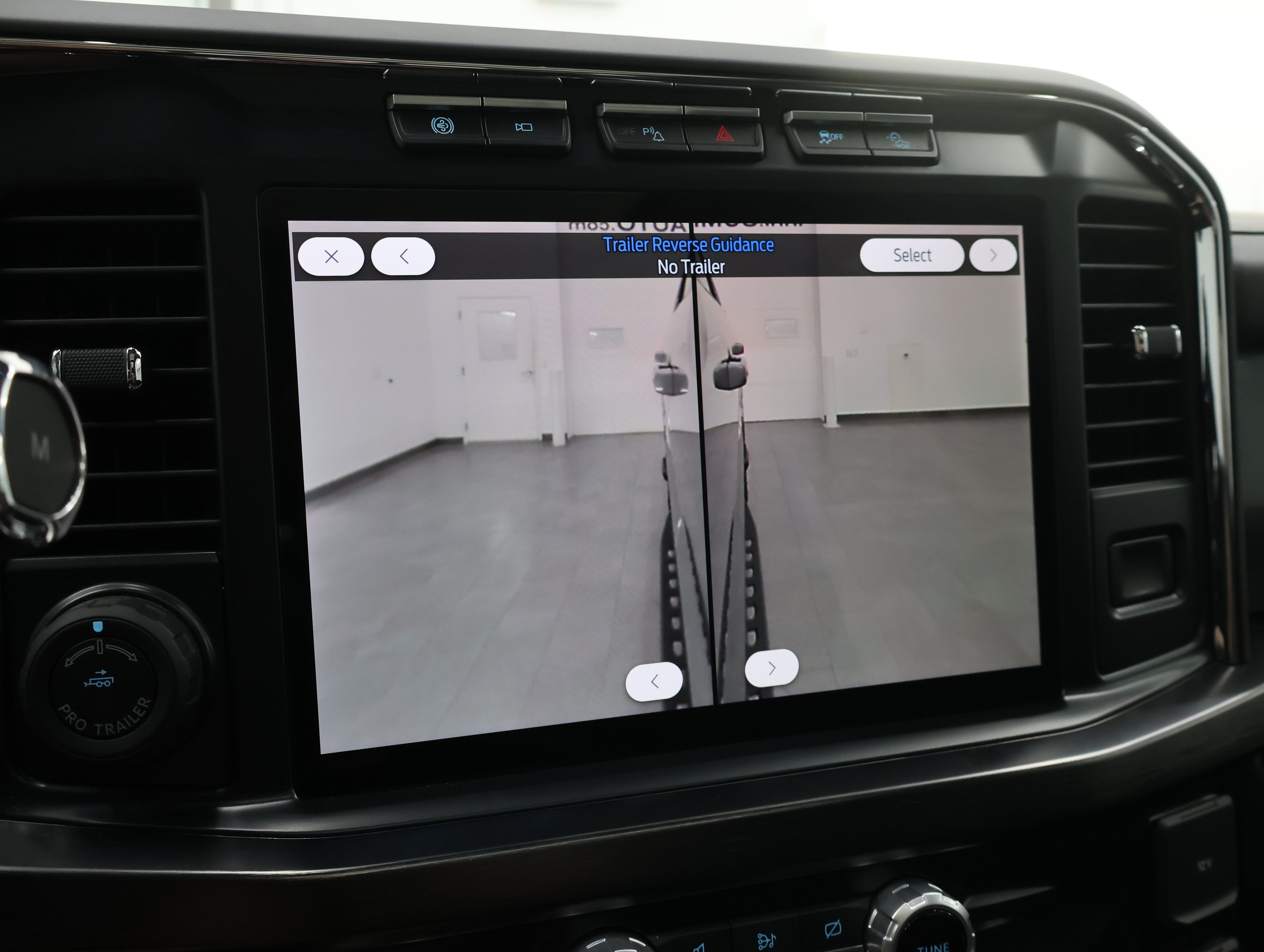 Used 2024 Ford F250 Lariat w/ Lariat Ultimate Package AWD/4WD image 22