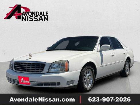 Used 2004 Cadillac De Ville FWD image 1