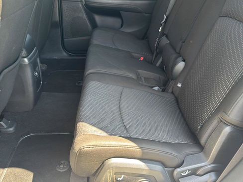 Used 2019 Dodge Journey SE w/ Blacktop Package FWD image 22