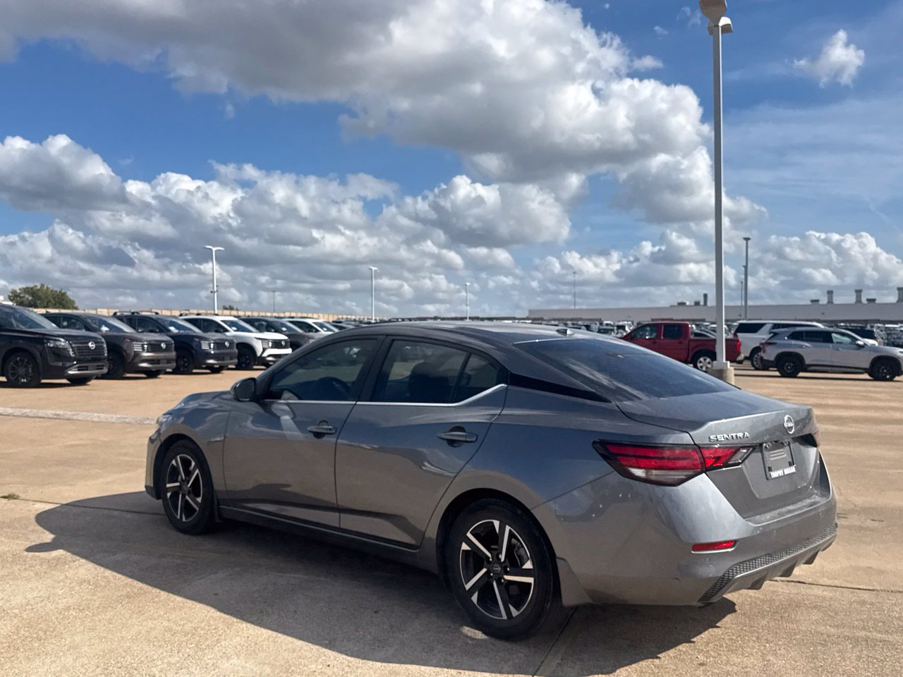 Used 2025 Nissan Sentra SV w/ Trunk Package FWD image 19