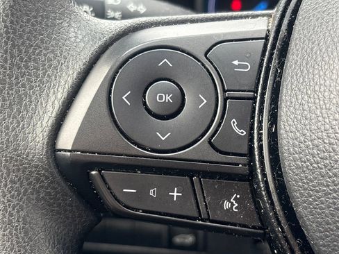 Used 2025 Toyota RAV4 XLE w/ Convenience Package image 19