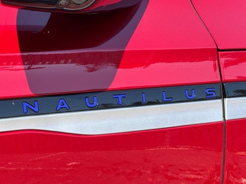 New 2026 Lincoln Nautilus Reserve AWD/4WD image 23