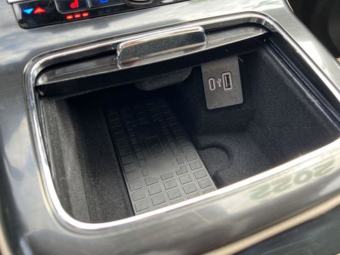 Used 2022 Lincoln Nautilus Reserve w/ Equipment Group 201A image 37