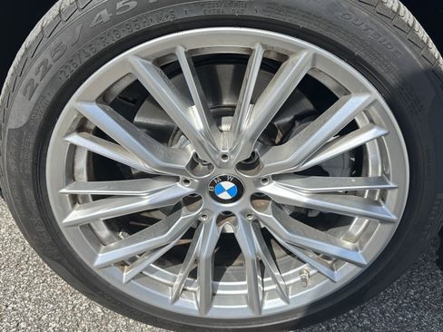 Used 2023 BMW 330i xDrive Sedan w/ Premium Package AWD/4WD image 12