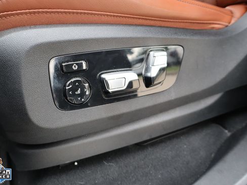 Used 2024 BMW X7 xDrive40i w/ Executive Package AWD/4WD image 14