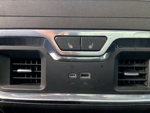 Used 2024 GMC Sierra 1500 Denali w/ Technology Package image 33