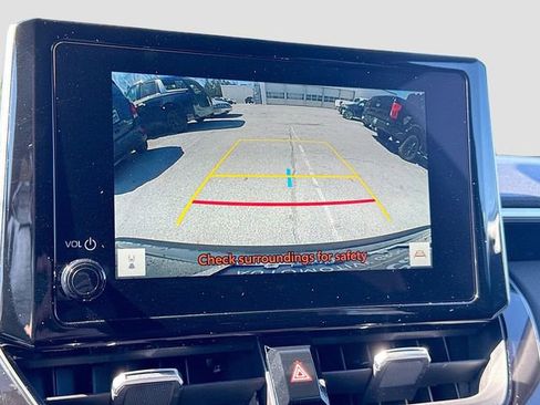 Used 2024 Toyota Corolla Cross w/ Convenience Package image 15