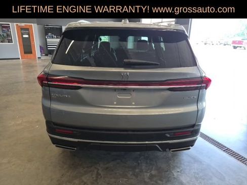 Used 2026 Buick Enclave Preferred AWD/4WD image 8