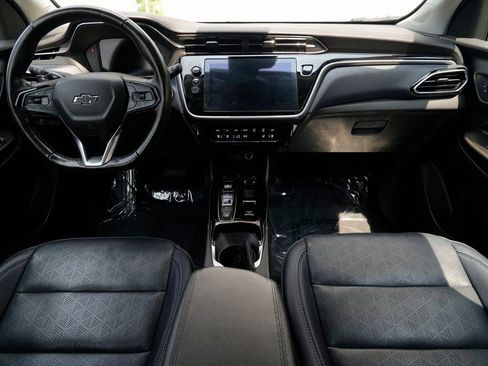 Used 2022 Chevrolet Bolt EUV Premier image 36