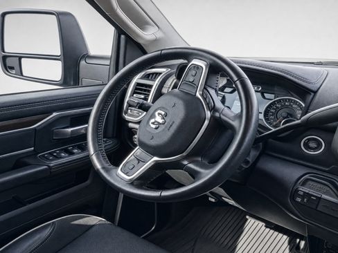 Used 2023 RAM 3500 Laramie AWD/4WD image 19