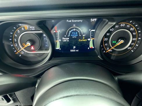 Used 2025 Jeep Gladiator Rubicon w/ Convenience Group image 16