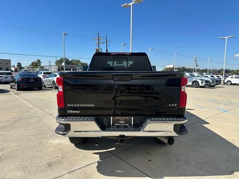 Used 2022 Chevrolet Silverado 2500 LTZ image 8