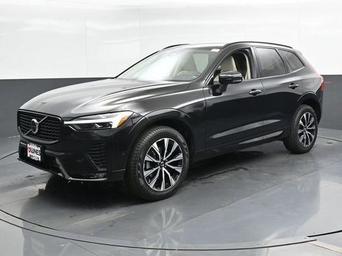 Used 2023 Volvo XC60 B5 Plus w/ Protection Package Premier image 7