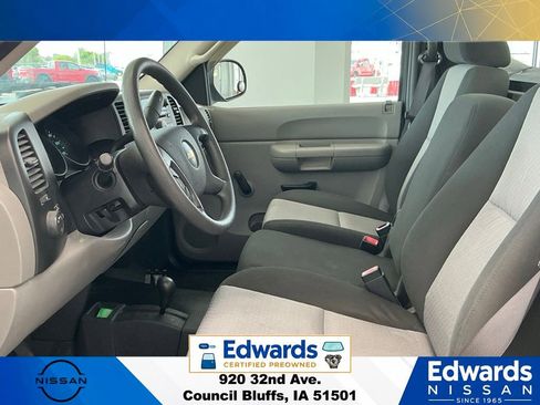 Used 2009 Chevrolet Silverado 1500 W/T AWD/4WD image 12
