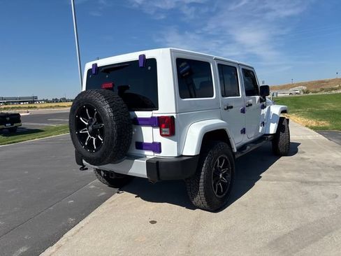 Used 2015 Jeep Wrangler Unlimited Sahara w/ Dual Top Group AWD/4WD image 3