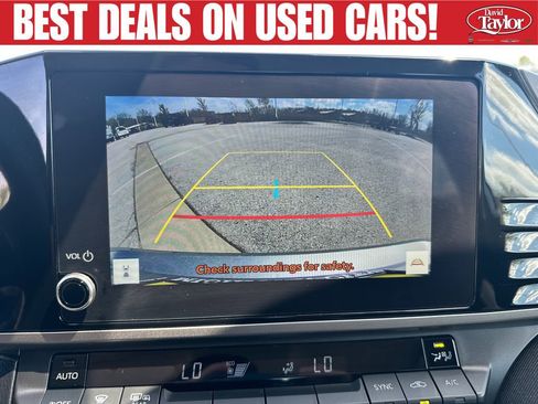 Used 2025 Toyota Camry LE FWD image 13