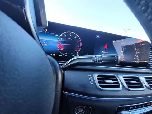 Used 2025 Mercedes-Benz GLE 350 4MATIC image 15