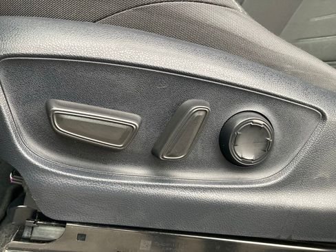 Used 2024 Toyota Tacoma TRD Sport image 13