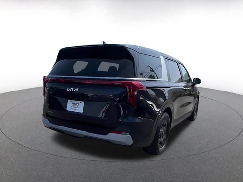 Used 2026 Kia Carnival FWD image 14