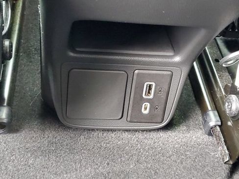 Certified 2024 Buick Encore GX Preferred FWD image 10