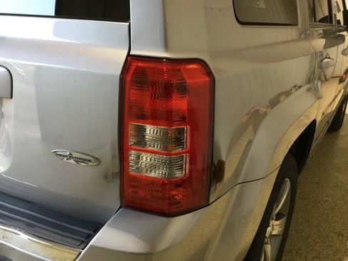 Used 2017 Jeep Patriot Sport image 18