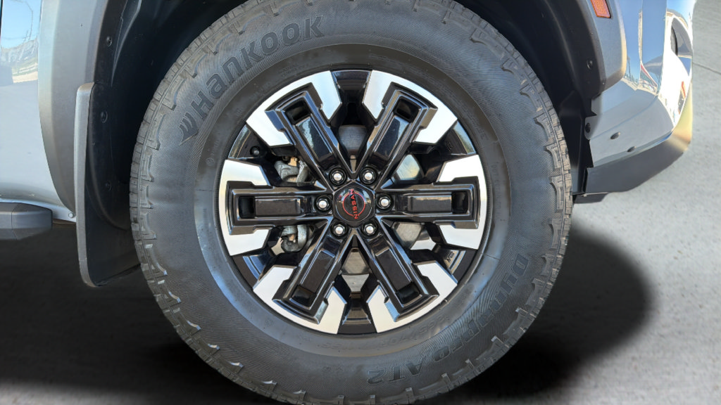 Certified 2023 Nissan Frontier PRO-4X w/ Pro Convenience Package AWD/4WD image 7