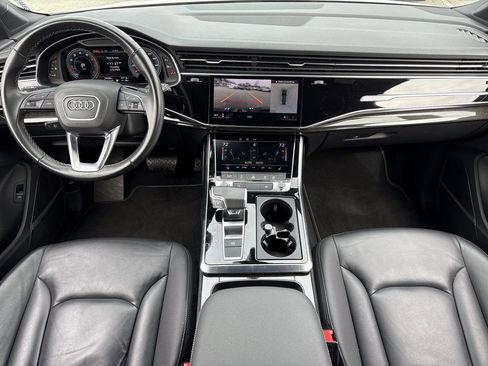Used 2025 Audi Q7 3.0T Premium Plus AWD/4WD image 2