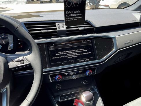 New 2025 Audi Q3 2.0T Premium image 6
