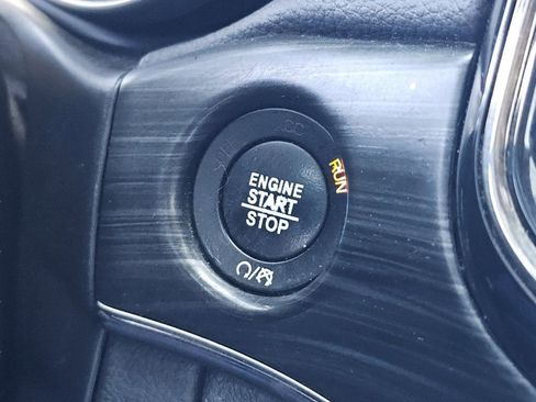 Used 2019 Jeep Grand Cherokee Limited X AWD/4WD image 18