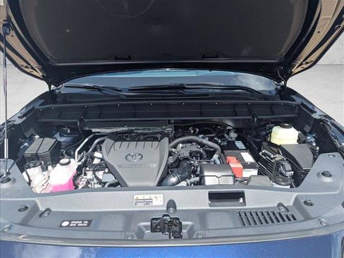 New 2026 Toyota Highlander XLE AWD/4WD image 16
