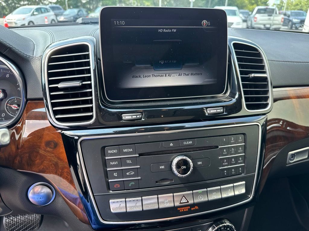Used 2018 Mercedes-Benz GLS 550 4MATIC image 24