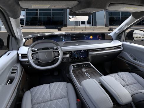 New 2026 Lincoln Navigator Black Label AWD/4WD image 9