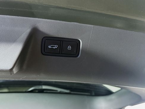 Used 2025 Hyundai Santa Fe SEL AWD/4WD image 28