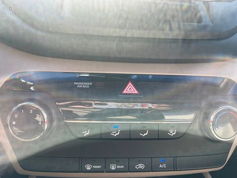 Used 2017 Hyundai Tucson SE w/ SE Popular Package 02 AWD/4WD image 18