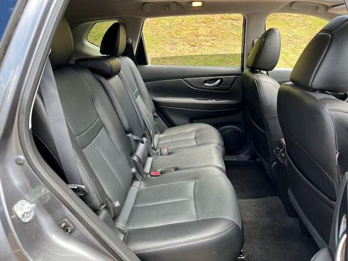 Used 2016 Nissan Rogue SL w/ SL Premium Package AWD/4WD image 40