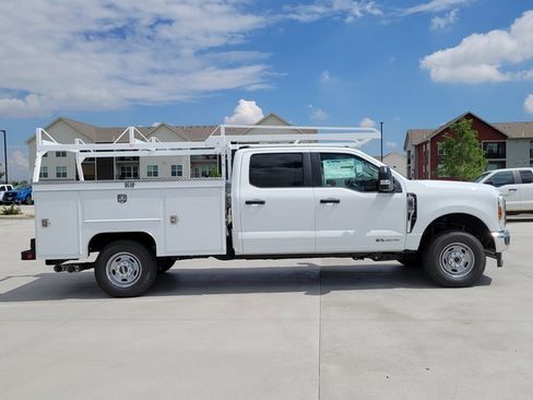 New 2025 Ford F250 XL w/ XL Chrome Package image 2
