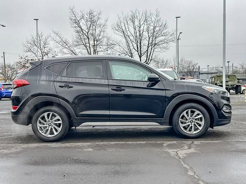 Used 2018 Hyundai Tucson SEL image 3