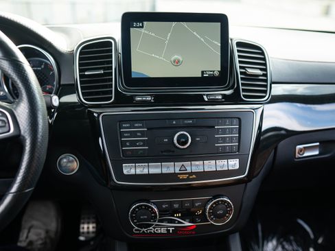 Used 2019 Mercedes-Benz GLE 43 AMG 4MATIC w/ Premium 3 Package image 31