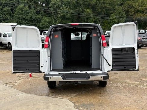 New 2025 Chevrolet Express 2500 w/ Driver Convenience Package RWD image 28