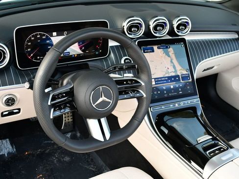 Used 2024 Mercedes-Benz CLE 450 4MATIC Cabriolet image 53