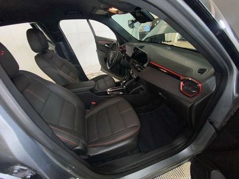 Used 2024 Chevrolet TrailBlazer RS AWD/4WD image 38
