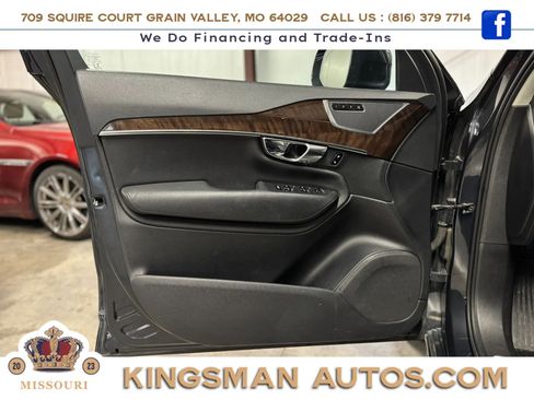 Used 2016 Volvo XC90 T6 Momentum w/ Protection Package Plus AWD/4WD image 13