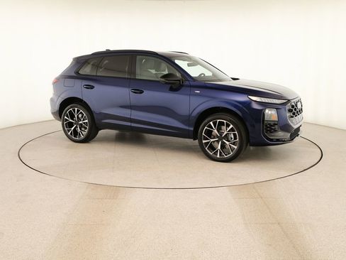 New 2026 Audi Q3 quattro 2.0T AWD/4WD image 9