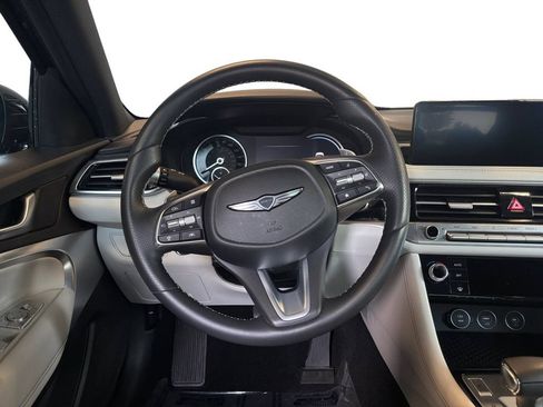 Used 2025 Genesis G70 2.5T RWD image 12